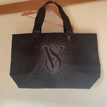 빅토리아시크릿 반짝이는 로고 블랙 토트백