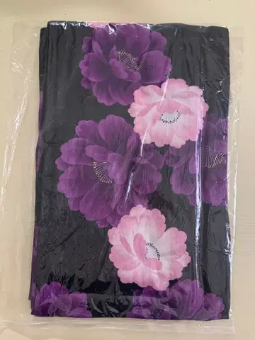 여성용 유카타 꽃무늬