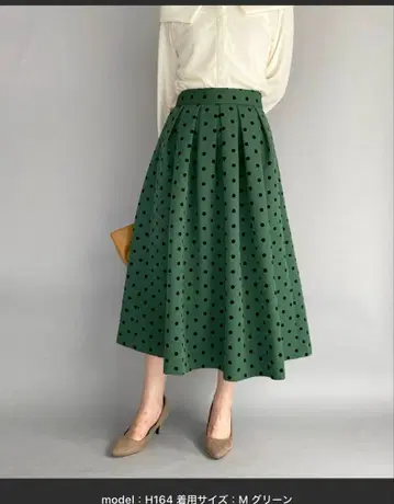 PICCIN 플로키 도트 턱 스커트