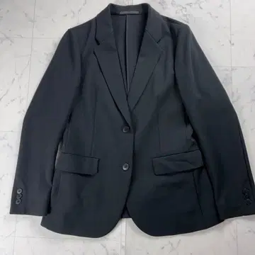 컨디션 최상 유니클로 감동 자켓 24년산 블랙 사이즈 S