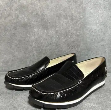 새상품급 DIANA 다이애나 블랙 가죽 크로커다일풍 로퍼 24.5