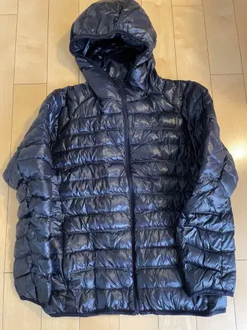 유니클로 울트라 라이트 다운 자켓 네이비 M