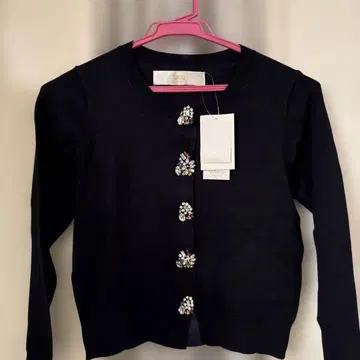 토코 클로젯 반짝이는 랜덤 비쥬 단추 가디건