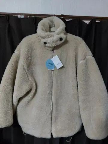 베이지 플리스 자켓 F 사이즈