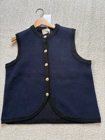 새상품 유나이티드 애로우즈 베스트