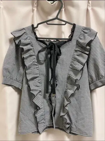 ROJITA 체크 블라우스