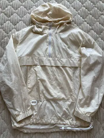 BOSS 후드 부착 나일론 자켓 크림