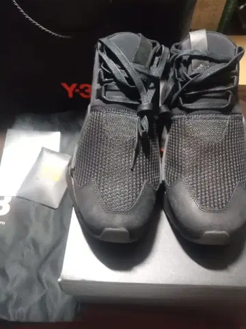 미사용 Y-3 AYERO 블랙 27.5cm