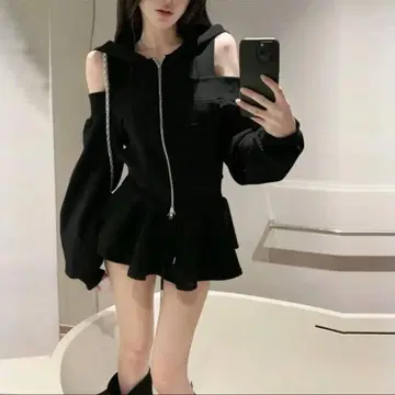 헤이세이 갸루 00s Y2K 오프숄더 후드 부착 블랙 후드티