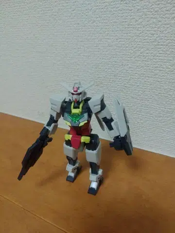 1/144 HG 코어 건담 완성품 동시 300엔 할인