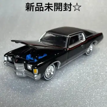 조니 라이트닝 1972 폰티악 그랑프리 1/64