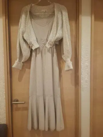 슬리브리스 니트 원피스 셋업