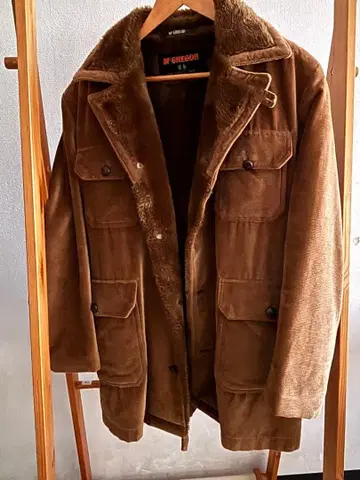 맥그리거 브라운 보아 자켓 맥그리거