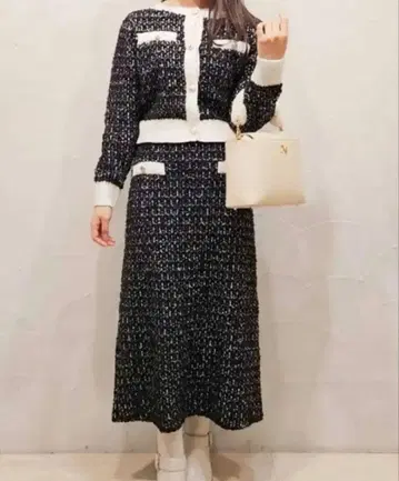 노엘라 트위드 니트 셋업 스커트 프리 사이즈