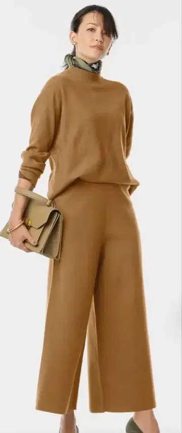 카멜 니트 셋업 ( 긴팔 와이드 팬츠 )