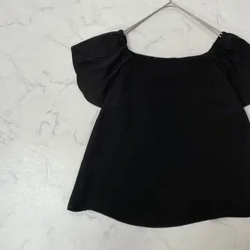 새상품급 JUSGLITTY 일본제 원톤 안감 부착 반팔 블라우스 2