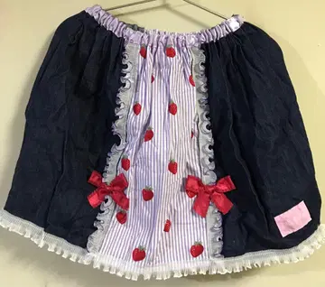 나일 퍼치 딸기 스커트