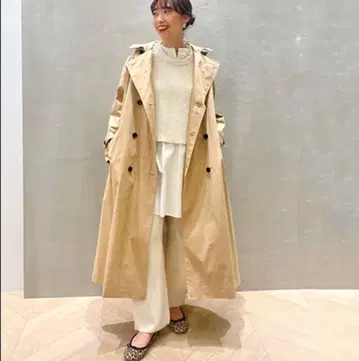프레임워크 베이지 트렌치코트 후드 부착