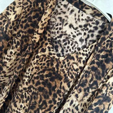 다마 컬렉션 레오파드 무늬 표범 무늬 실크 블라우스 풀오버