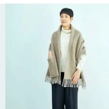 라푸안칸쿠리 포켓 부착 숄 LAPUAN KANKURIT