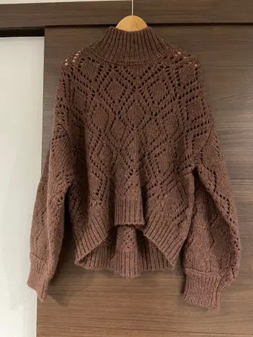 [새상품급] FREAK'S STORE 터틀넥 스웨터 사이즈 F