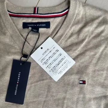 TOMMY HILFIGER 베이지 V넥 니트 새상품