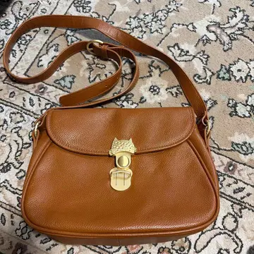 브라운 가죽 숄더백