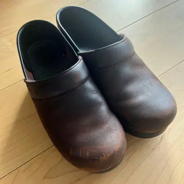 단스코 DANSKO 앤티크 브라운 사이즈 36 23cm