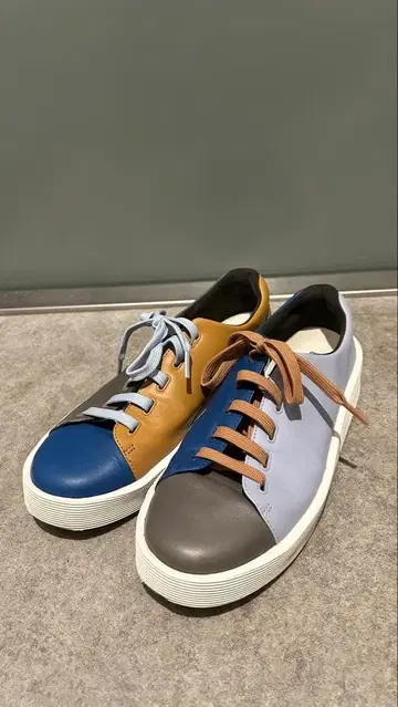 camper [ TWINS ] 스니커즈