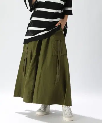 택 포함 새상품 니코앤드 카고 플레어 스커트