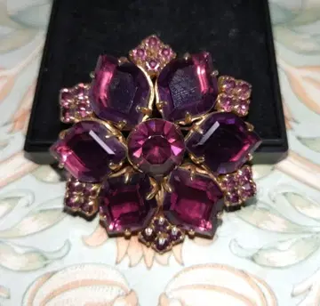 영국제 퍼플 유리 플라워 빈티지 브로치