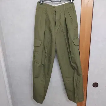 KHONOROGICA 카고 팬츠 올리브 그린