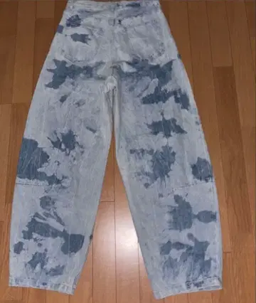 그랑시 버튼 디자인 그래픽 와이드 데님 팬츠