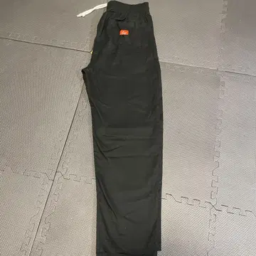 미사용 새상품 택 없음 Cookman 이지 팬츠 블랙