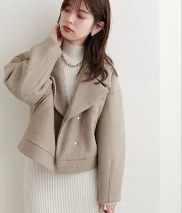 natural couture 멜톤 숏 기장 코트