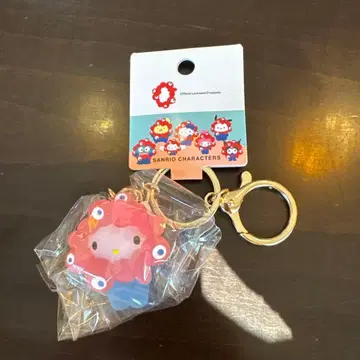 EXPO2025 산리오 미야쿠미야쿠 키링 키티 클리어 컬러