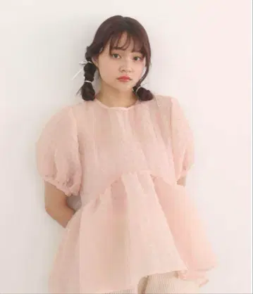 [ muguet ] ripple sheer peplum blouse