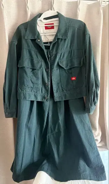 Dickies 숏 기장 자켓 & 롱 스커트 셋업 짙은 녹색