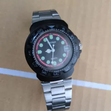 작동품. ELECTRON 쿼츠 시계 블랙/실버