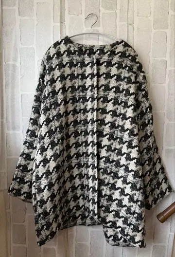 하운드투스 체크 패턴 트위드 여성용 아우터 코트