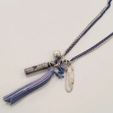 AGATHE 참 다수 바이컬러 롱 목걸이 호루라기 페더 스톤