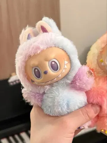 POP MART 러브브 Lucky