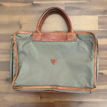 가격 인하! 페리지, 비즈니스 백 A4 대응, 올리브