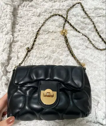 블랙 가죽 퀼팅 숄더백 미사용 새상품 새상품급