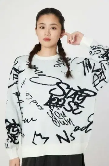 낙서 로고 자카드 니트탑