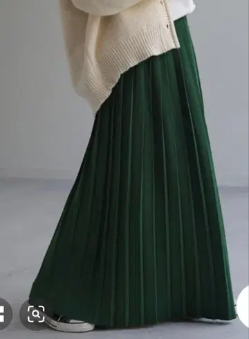 HUG.U 그린 따뜻한 니트 플리츠 롱 스커트