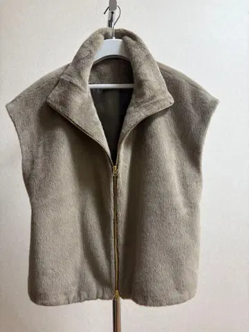 MICADIAL 에코 퍼 집업 베스트 그레이