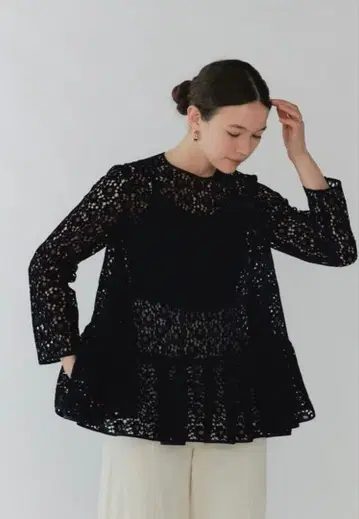 yori 레이스 긴팔 상의 사이즈 36 플로키 레이스