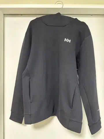 헬리한센 트레이닝복 맨투맨 블랙