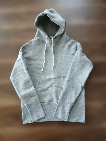 DRESSTERIOR  후드 부착 후드티